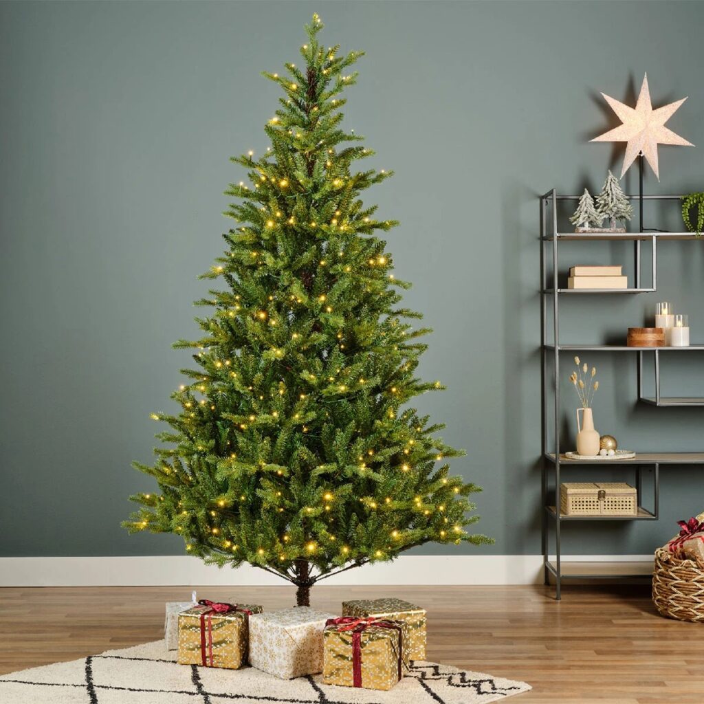 Everlands Allison Pine Pre-Lit 7ft Christmas Tree 8720725875326 2